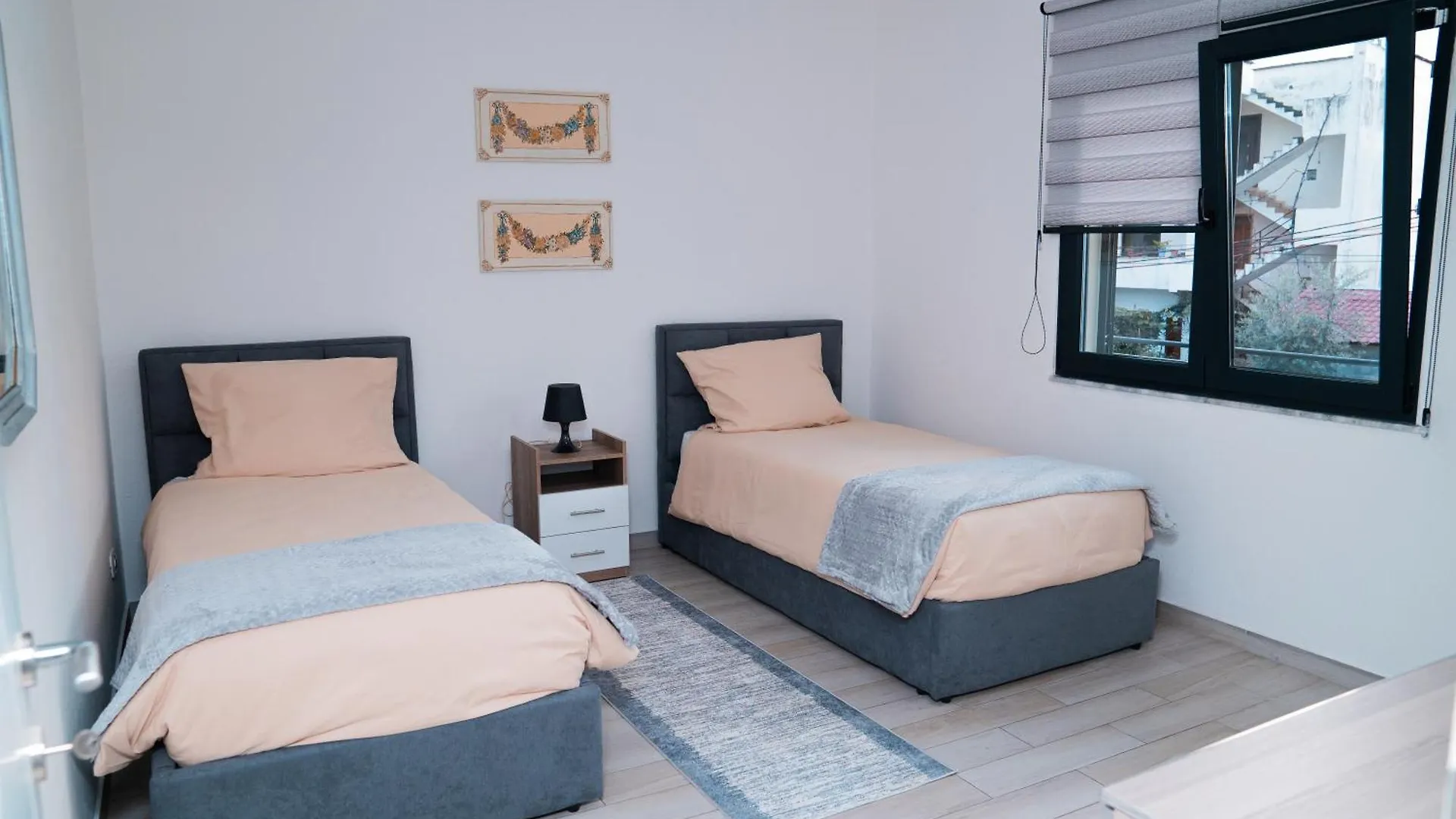 Vila Kristal Tirana Apartments 0*,  阿尔巴尼亚